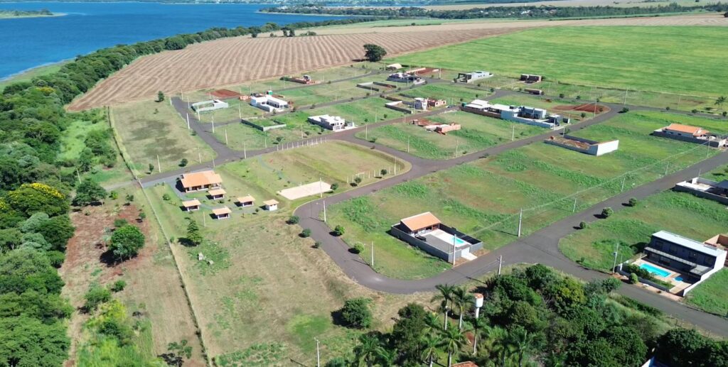 4 farol clube e vista represa